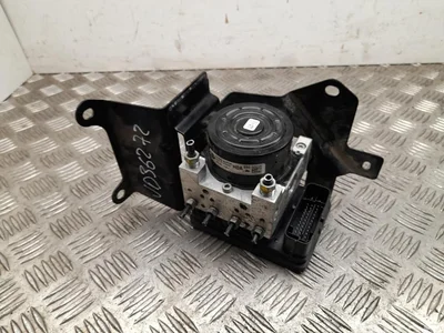 Nissan 47660 4JK0A / 476604JK0A NAVARA Platform/Chassis (D23) 2016 Unité de commande hydraulique ABS - Image 1