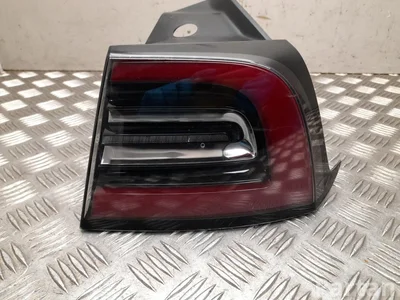 Tesla 1077398 MODEL 3 2019 Feu arrière - Image 1