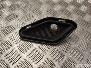 Seat 575 807 682, 575 807 682 9B9 / 575807682, 5758076829B9 ATECA (KH7) 2022 Grill