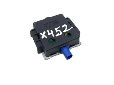 Peugeot 9840652280 208 II (P21) 2021 Antenne - Image 1