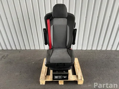 Renault Trucks 7423875968, 7423494203, 7423500341, 7482617318, 7423493692 T 2022 Passenger seat - Image 1