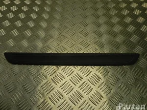 Toyota 67911-02070 / 6791102070 AURIS (_E15_) 2010 Bordure de seuil de porte