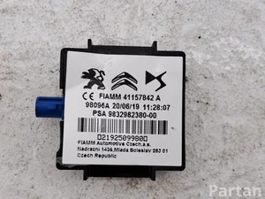 Citroën 9832982380 C5 III Break (TD_) 2019 Amplificador de antena
