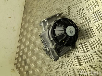 Mercedes-Benz A 654 200 06 00 / A6542000600 GLC X254 2024 Bomba de agua - Imagen 1