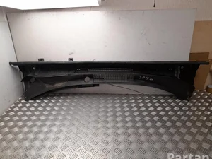 Toyota 55708-42230, 55783-42070 / 5570842230, 5578342070 RAV 4 V 2022 Garniture de capot d'essuie glace