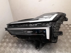 Polestar 80010650 4 2025 Phare