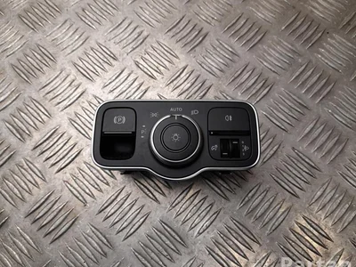 Mercedes-Benz A 247 905 27 02 / A2479052702 A-CLASS W177 2020 Interrupteur de lumière - Image 1