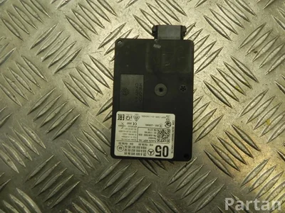 Mercedes-Benz A 000 905 84 06 / A0009058406 E-CLASS (W212) 2012 Steuergerät für Abstandsregelung - Bild 1