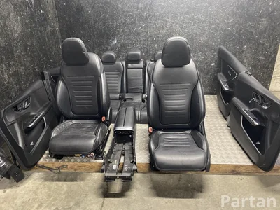 Mercedes-Benz C-Class (W206) 2022 Set of seats Door panel Armrest  - Image 1