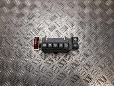 Mercedes-Benz 1268300285 S-CLASS (C126 Coupe) 1980 Contrôle automatique de la climatisation - Image 1