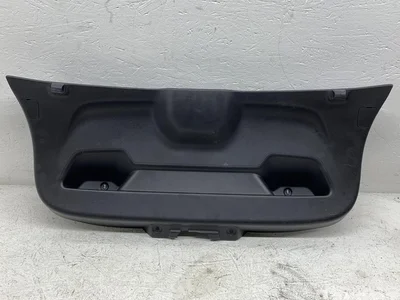 Peugeot 98232025ZD e 208 2021 Panneau de coffre - Image 1