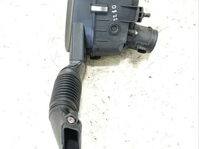 Maserati 670101257, 670034628, 670034630, / 670101257, 670034628, 670034630 LEVANTE 2017 Obudowa filtra powietrza - Zdjęcie 1