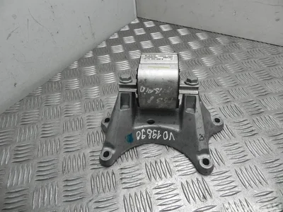 Mercedes-Benz A 205 240 34 00, A 211 242 03 40 / A2052403400, A2112420340 C-CLASS (W205) 2016 Support moteur - Image 1