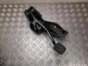 Mercedes-Benz A 177 290 09 00 / A1772900900 A-CLASS W177 2020 Pédale de frein