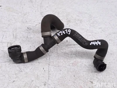 Mercedes-Benz A2055013984 KLASA C (W205) 2015 Wąż płynu chłodzącego - Zdjęcie 1