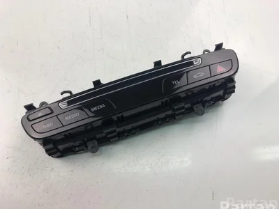 Mercedes-Benz A2059054601 C-CLASS (W205) 2016 Unidad de interruptores (botones) - Imagen 1