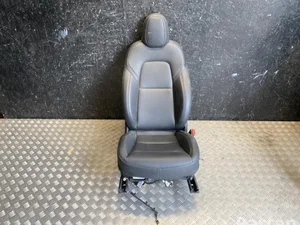 Tesla Model Y 2022 Siège passager