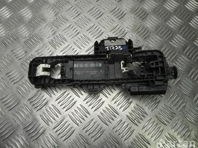 Mercedes-Benz A 204 760 08 34 / A2047600834 C-CLASS (W204) 2008 Poignée de porte - Image 1