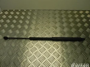 Mercedes-Benz A 205 980 00 64 / A2059800064 C-CLASS (W205) 2015 Ressort à gaz