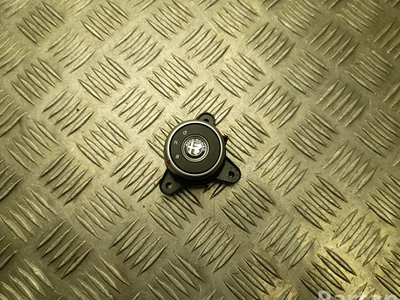 Alfa Romeo 156129254, 156129320 GIULIA (952_) 2018 Commutateur multiple - Image 1