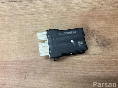 Mercedes-Benz A2059004607 C-CLASS T-Model (S205) 2015 Unité de commande pour siège - Image 1