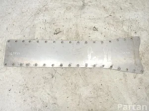 Chevrolet 10384612, 45MAT10384612 CORVETTE (C6) 2005 Under cover Central