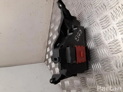 Mercedes-Benz A2135403939 EQC (N293) 2020 Boîte à fusibles - Image 1