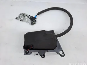 Mercedes-Benz 6NW00942400 C-CLASS (W205) 2015 Boucle de verrouillage avec moteur pour la rétraction