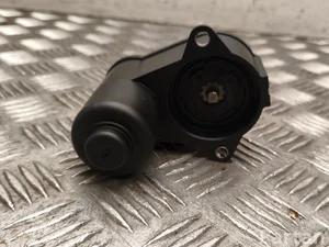 Audi 4F0998281B A6 (4F2, C6) 2011 Elektrischer Parkbremsmotor