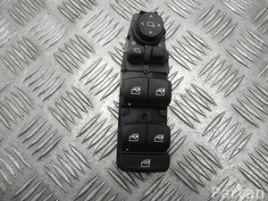 BMW 7948784 3 (G20) 2020 Przycisk podnoszenia okien