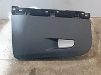 Alfa Romeo GIULIA (952_) 2017 Glove box