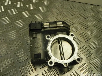 Mercedes-Benz A 270 141 00 25 / A2701410025 CLA Coupe (C117) 2014 Corps de papillon - Image 1