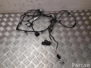 Volkswagen 3G9 971 104 L, 5Q0 919 275 B / 3G9971104L, 5Q0919275B PASSAT Variant (3G5) 2022 Датчик - система помощи при парковке комплект