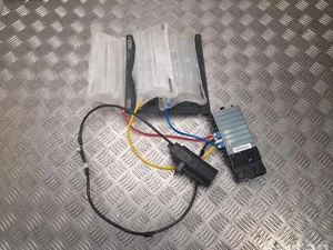 Ford LU5T-14F549-CA, MU5A-65530-A / LU5T14F549CA, MU5A65530A Puma 2020 Unité de commande pour siège Right Front