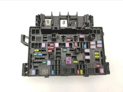 Jeep 68366721AD GRAND CHEROKEE V (WL) 2023 Boîte à fusibles - Image 1