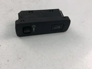 Volvo P31376510 S90 II 2018 Mygtukas, bagažinės dangčio