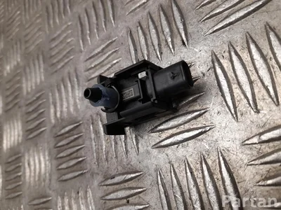 Mercedes-Benz A 206 905 87 04 / A2069058704 C-Class (W206) 2022 Smūgio jutiklis (oro pagalvių sistemos) - Paveiksliukas 1