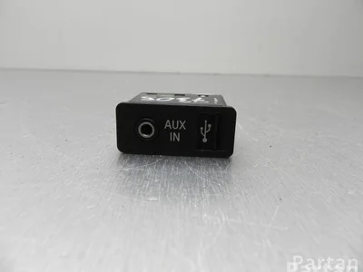 BMW 9 129 652, 84109237653 / 9129652, 84109237653 7 (F01, F02, F03, F04) 2011 Périphérique d'entrée - Image 1