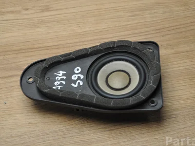 Volvo 31350622 S90 II 2018 Haut-parleur Right Rear Left Rear - Image 1