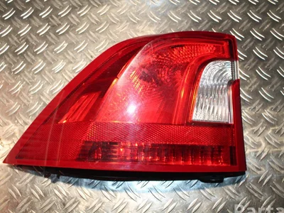 Volvo 30796267 S60 II 2010 Reverse Light Left - Image 1