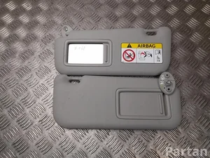 Toyota Yaris P210 2022 Saulės skydelis su veidrodėliu komplektas