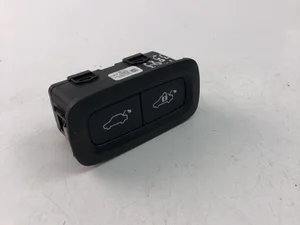 Volvo 31674801 XC40 2021 Botón del maletero