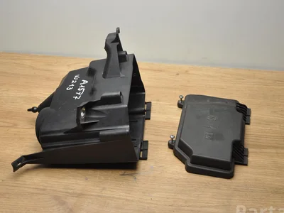 Mercedes-Benz A2135400124 ; A2055400182 / A2135400124, A2055400182 E-CLASS (W213) 2016 Boîte à fusibles - Image 1