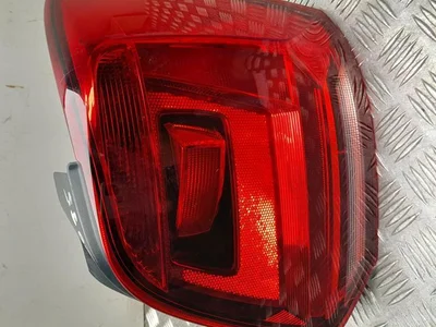 Volkswagen 6C0945096G, 6C0945112A POLO (6R, 6C) 2016 Feu arrière - Image 1