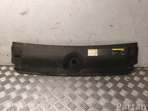 Audi 8W0 807 081 C / 8W0807081C A4 Avant (8W5, B9) 2020 Kühlerverkleidung