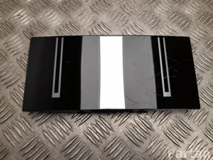 BMW 5A076E4 5 G60 2025 Grotelės