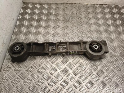 Gebrauchtes Original Mercedes-Benz A4473530900 VITO Kasten (W447) 2023 Motorhalter - Bild 1