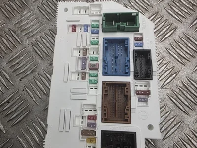 Opel 9874368180 Grandland 2026 Fuse Box - Image 1