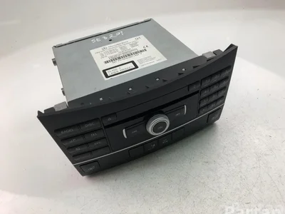 Mercedes-Benz A2129060201 E-CLASS (W212) 2012 Radio / lecteur CD - Image 1