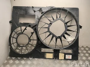 Audi 7L0121207E Q7 (4L) 2015 Radiatorių apdaila